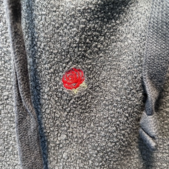 PINK Victoria’s Secret Gray Fleece Hoodie Embroidered Roses Sz L - Picture 6 of 7